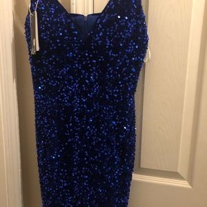 Royal blue sequined body-con dress